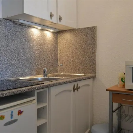 Studio Cap D'agde, 1 Piece, 6 Personnes - Fr-1-249-257 آجد